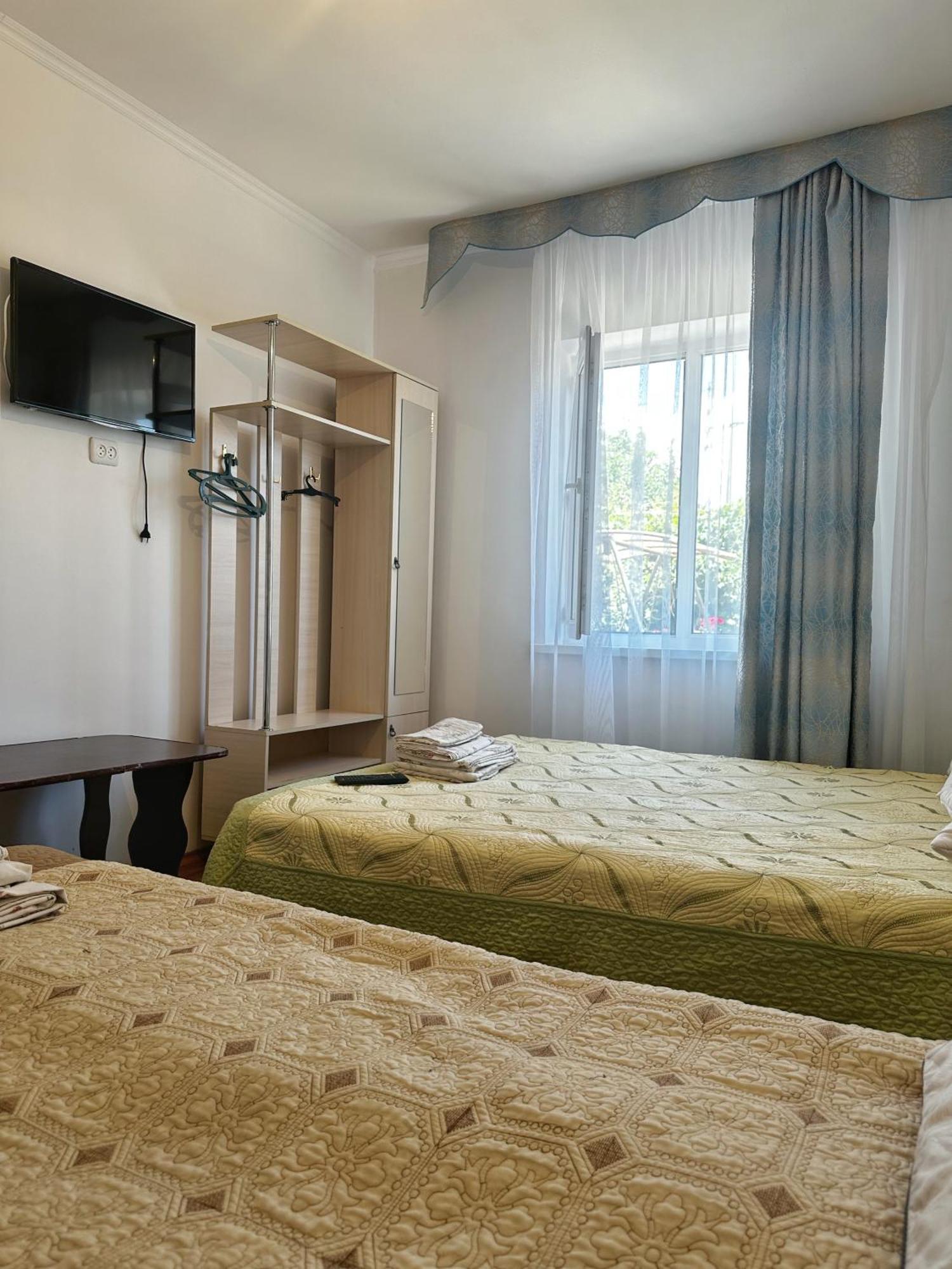 Guest House Arbat Cholpon-Ata Exterior photo