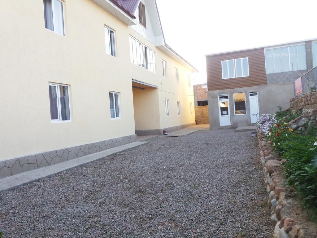 Guest House Arbat Cholpon-Ata Exterior photo
