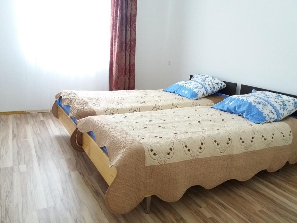 Guest House Arbat Cholpon-Ata Exterior photo