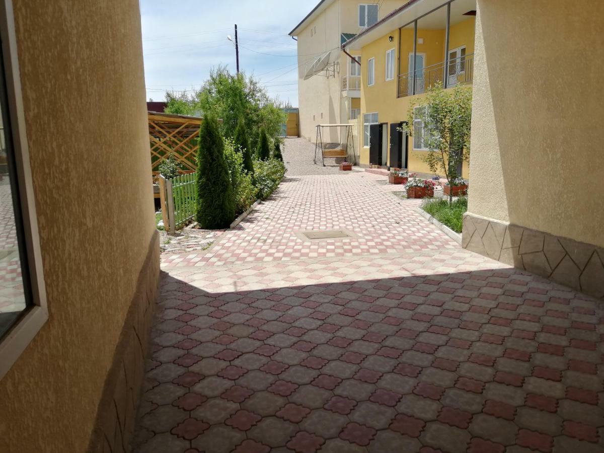 Guest House Arbat Cholpon-Ata Exterior photo